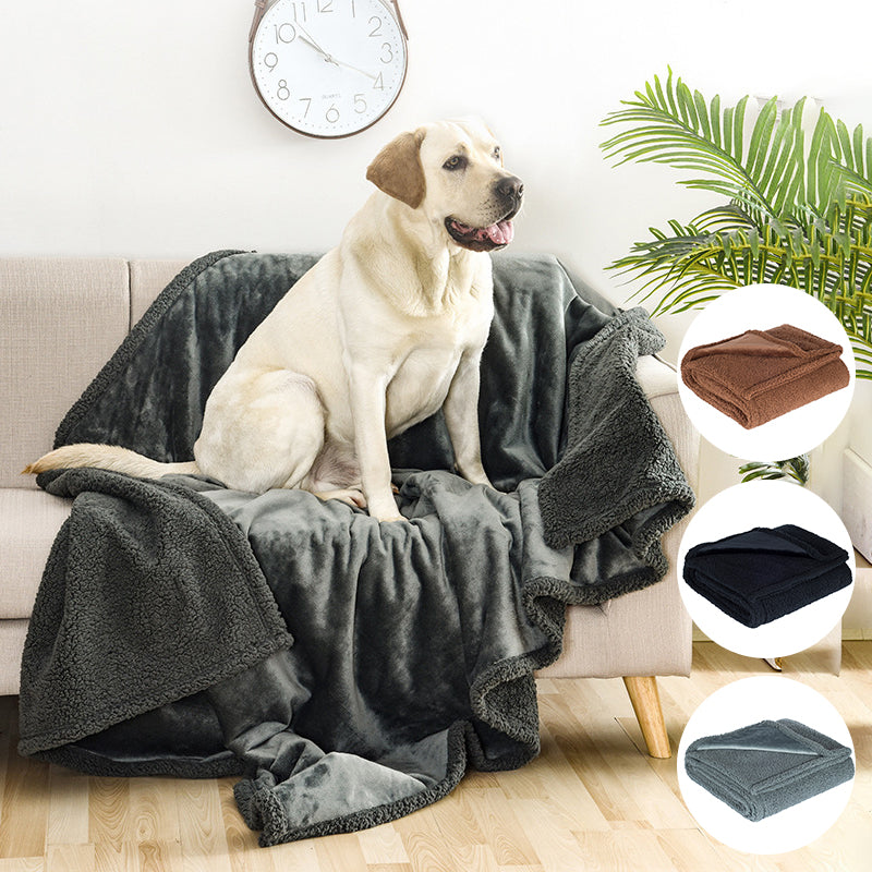 Waterproof and urine-proof pet blanket