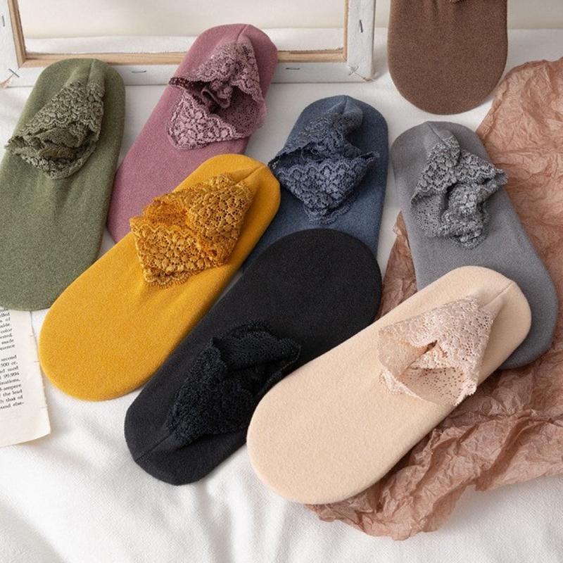 Fashion Lace Warmer Socks